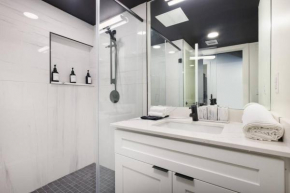 StylishHistoric 1BD On Riverwalk Gym Free Parking